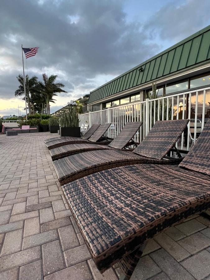 Marina Vibes - Sarasota Hotel South Bradenton Kültér fotó