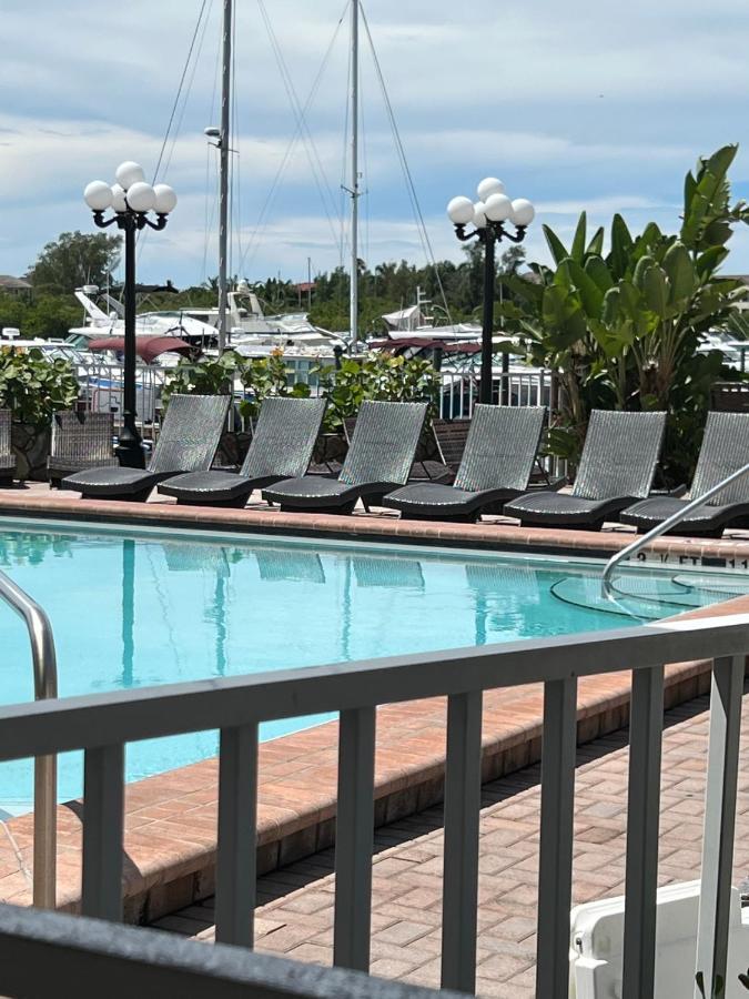 Marina Vibes - Sarasota Hotel South Bradenton Kültér fotó