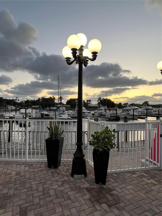 Marina Vibes - Sarasota Hotel South Bradenton Kültér fotó